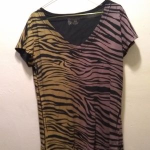 Womens No Boundaries Tiger shirt